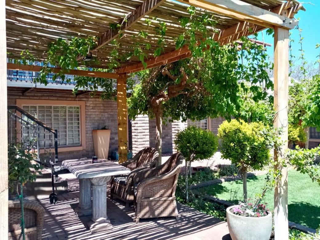 Wisteria Lane Guesthouse Postmasburg 외부 사진
