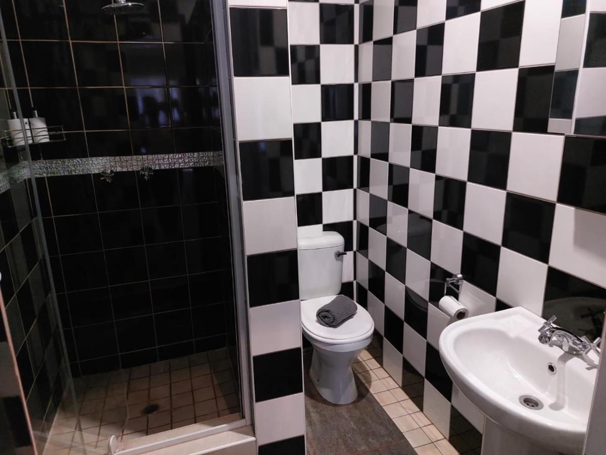 Wisteria Lane Guesthouse Postmasburg 외부 사진