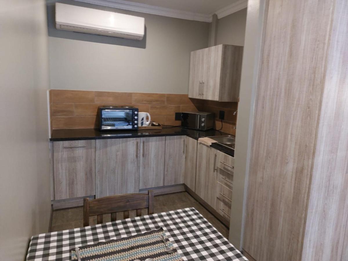 Wisteria Lane Guesthouse Postmasburg 외부 사진