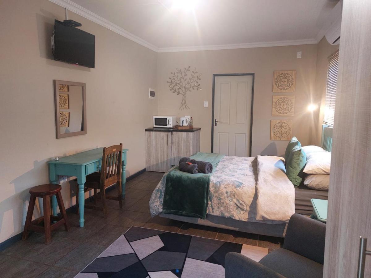 Wisteria Lane Guesthouse Postmasburg 외부 사진