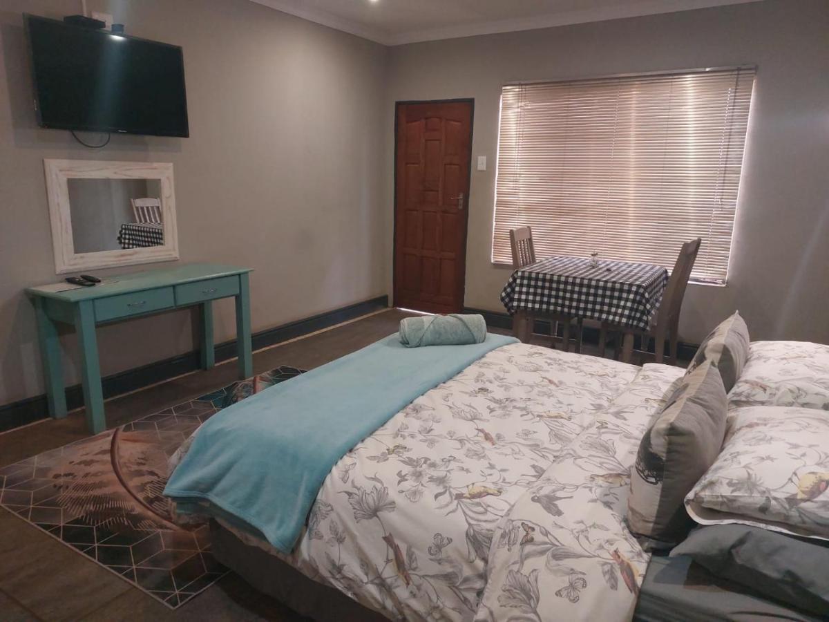 Wisteria Lane Guesthouse Postmasburg 외부 사진