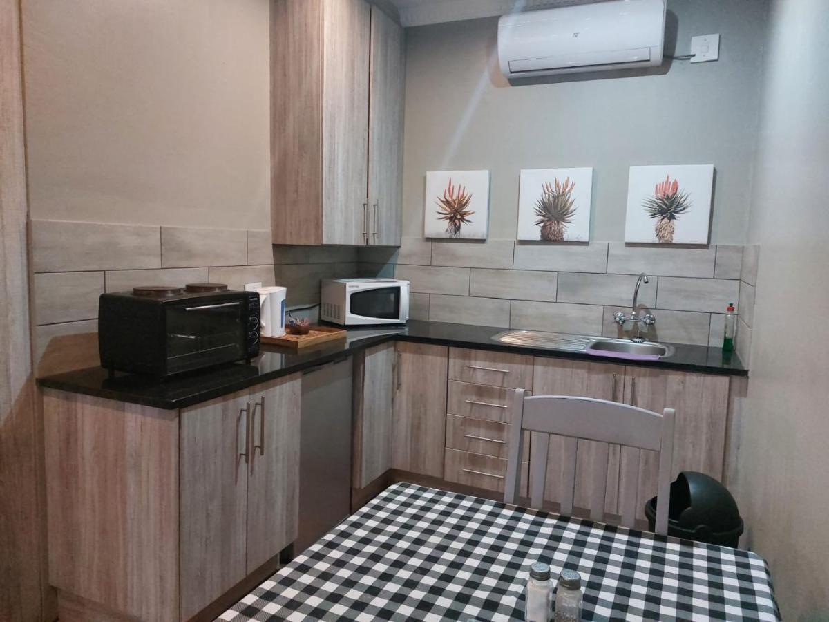 Wisteria Lane Guesthouse Postmasburg 외부 사진